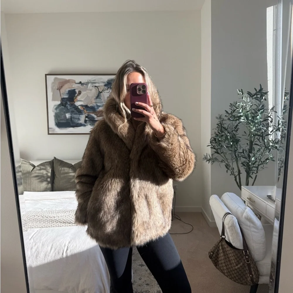 Abercrombie Faux Fur Coat - Picture 2 of 3